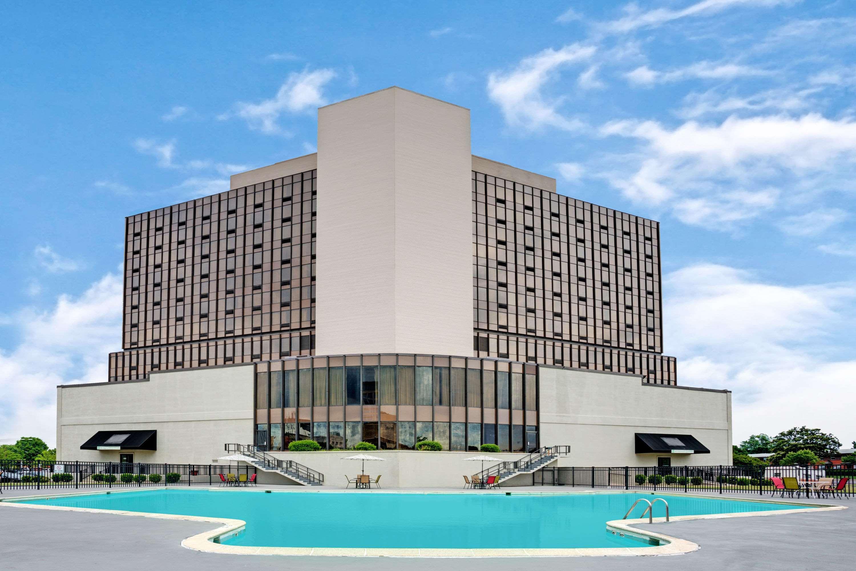 Wyndham Garden Norfolk Downtown Hotel Exterior foto